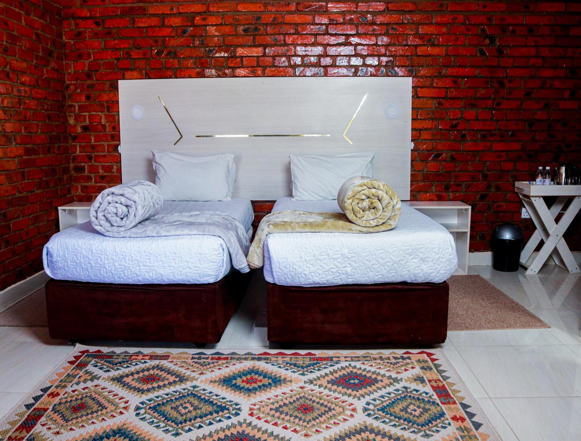 Stephen Margolis Resort Harare Bagian luar foto
